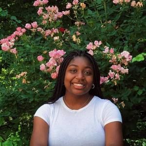 Meet your Posher, Aesha